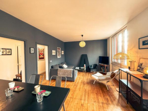 Spacieux F2 Refait à neuf dans un esprit loft